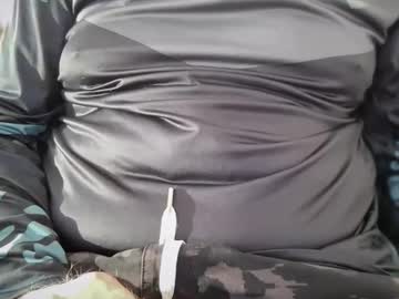 Profile of daddyfuckluvee