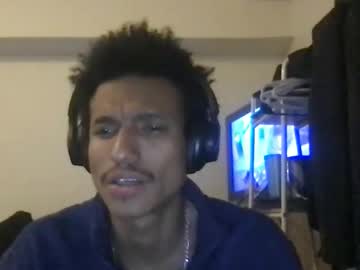 Yesyesf32 Chaturbate profile image