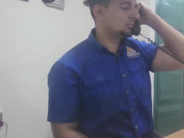 Profile of 0fficeb0y