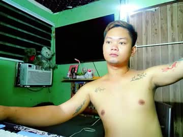 Urhotkrisstoff Chaturbate profile image