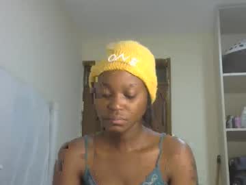 Pretty_4peti603990 Chaturbate profile image