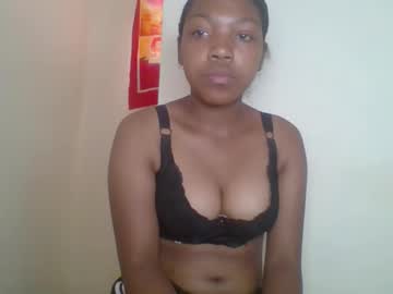 Zyraelle_01