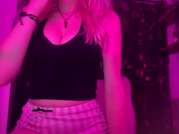 Profile of patheticpr1ncess