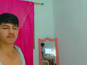 Phuwin_Bj