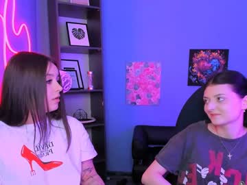 Tinaa_Fey
