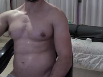 Leo_Pecs