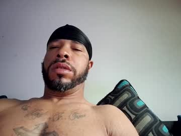 Profile of yoursexydaddy8181