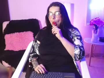 Evelyn_Suck
