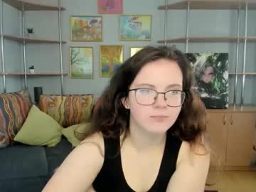 Naomi_Di