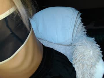 Mollyfoxvipx