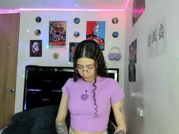 Alice_And_Amber