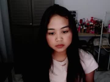 Kisses_Avery