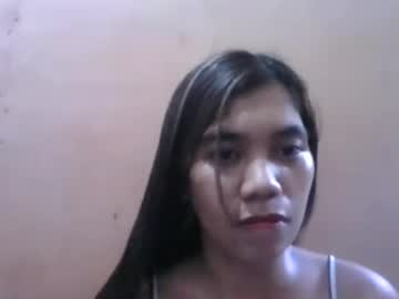 Urhot_Mia