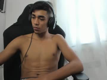 Alienbigcock_01