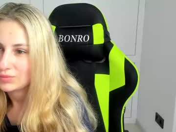 Julia_Sunshinee