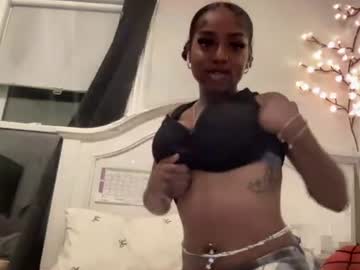 Hailey_Emma