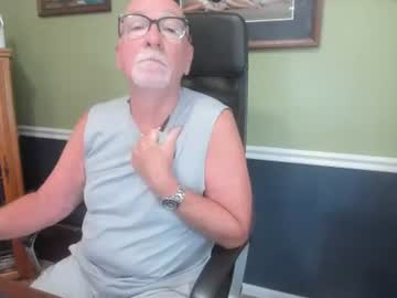 Johnandbnude