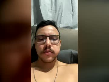 Gaygay2424