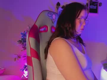 Ellie_Doll_