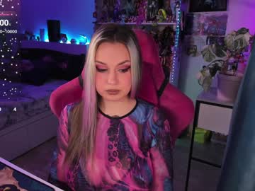 Chloekohaku Chaturbate stream image from December 17, 2024