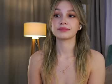 Cinacramby Chaturbate stream image from December 17, 2024