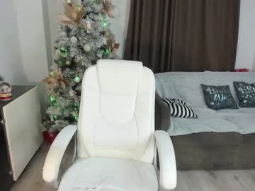Elissavibe Chaturbate stream image from December 17, 2024