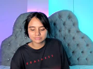 Emacollin Chaturbate stream image from December 17, 2024