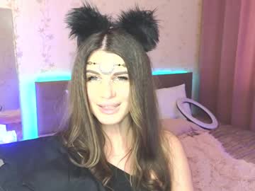 Emilytucker Chaturbate stream image from December 17, 2024