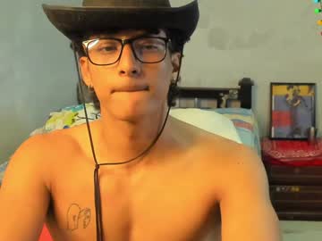 Ivano_Jones Chaturbate stream image from December 17, 2024