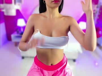Lauramartin1 Chaturbate stream image from December 17, 2024