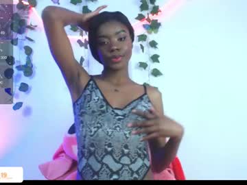 Lizethdahyan_19 Chaturbate stream image from December 17, 2024