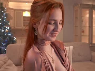 Lynnalltop Chaturbate stream image from December 17, 2024