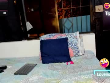Marly7890 Chaturbate stream image from December 17, 2024