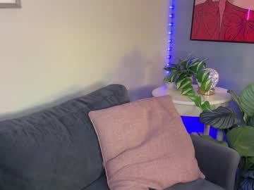 Officiallyonlytams Chaturbate stream image from December 17, 2024
