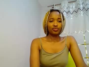 Shanizz001 Chaturbate stream image from December 17, 2024