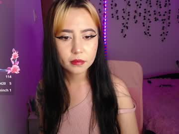 Sunset_Pienk Chaturbate stream image from December 17, 2024