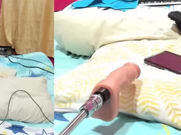 Alanna_Melt Chaturbate stream image from December 17, 2024