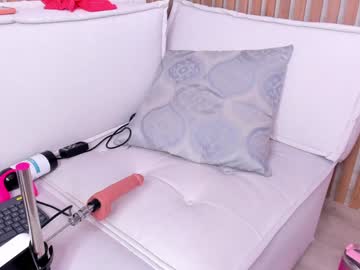 Ameliaclerk Chaturbate stream image from December 17, 2024