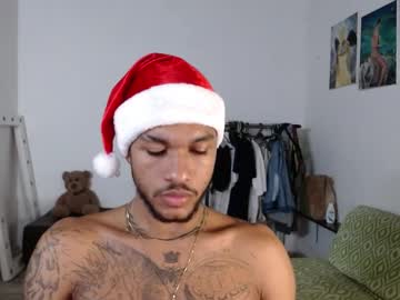 Aron_7 Chaturbate stream image from December 17, 2024