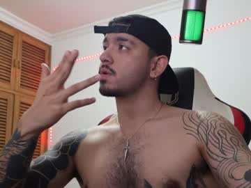 Average_Username Chaturbate stream image from December 17, 2024