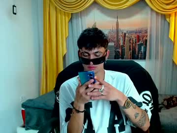 Bosshunteer Chaturbate stream image from December 17, 2024