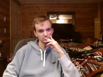 Bradenhawks Chaturbate stream image from December 17, 2024