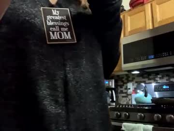 Calishop1 Chaturbate stream image from December 17, 2024