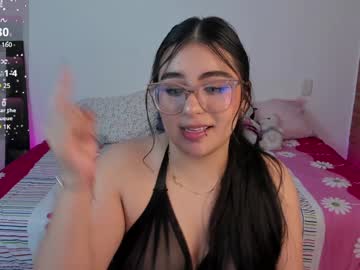 Charlotte_Blass Chaturbate stream image from December 17, 2024