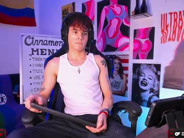 Cinnamon_Boyxxx Chaturbate stream image from December 17, 2024