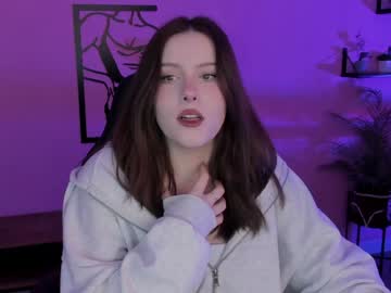 Coralinekeyns Chaturbate stream image from December 17, 2024