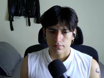Crisrocker_80s Chaturbate stream image from December 17, 2024