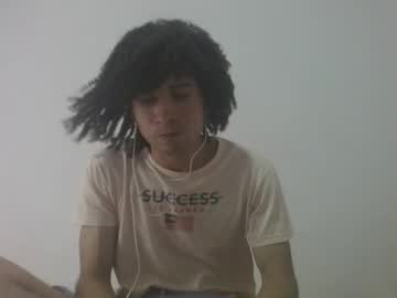 Curls_Master777 Chaturbate stream image from December 17, 2024