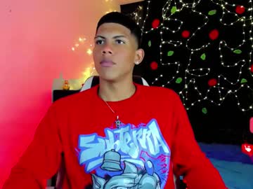 Damian_Latinxxx Chaturbate stream image from December 17, 2024