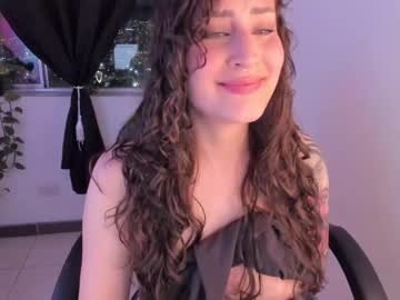 Elyan_ Chaturbate stream image from December 17, 2024